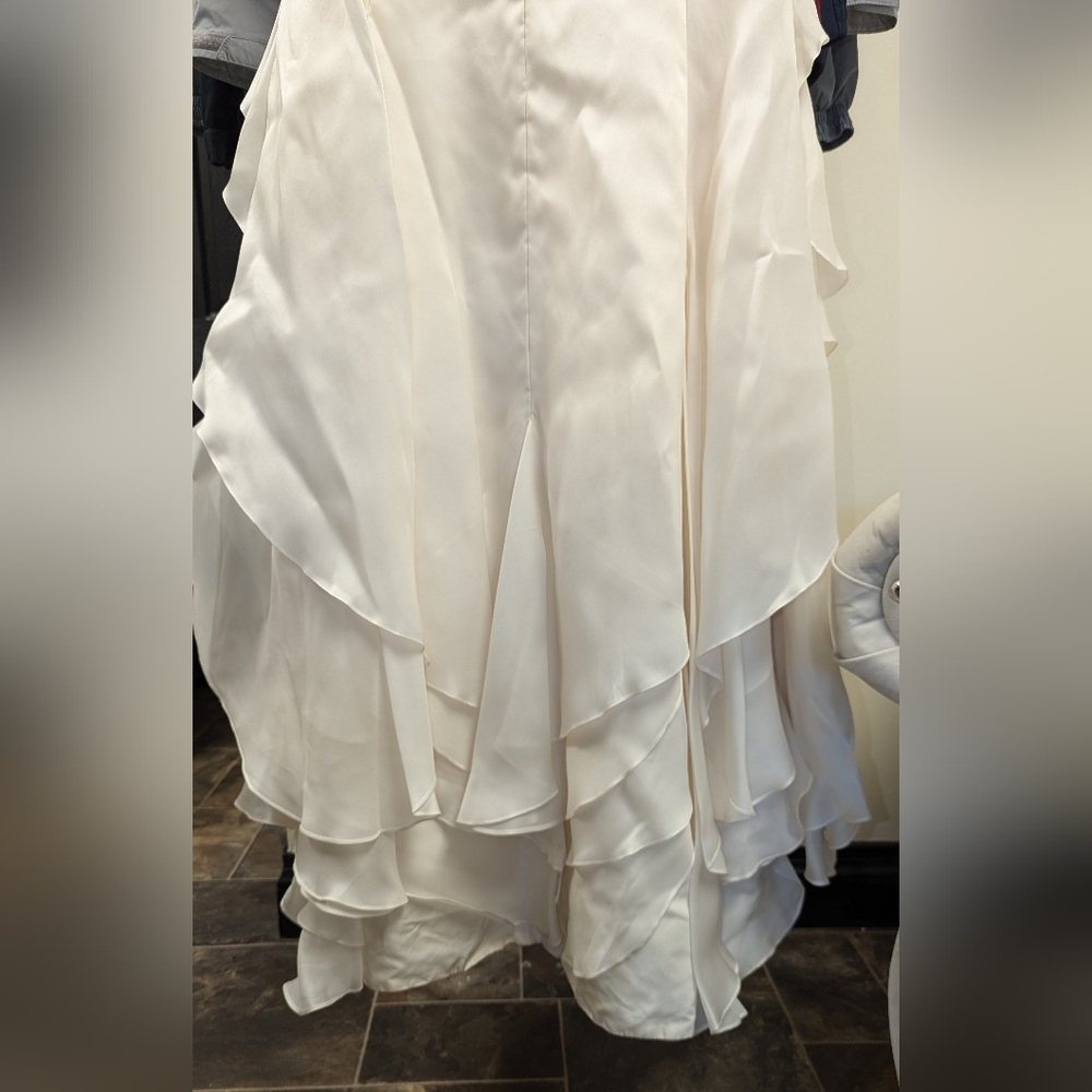 Ivory sz 10 wedding gown Jennifer Salmon - Picture 6 of 12